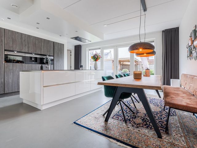 Edelhert 1, Hoogeveen