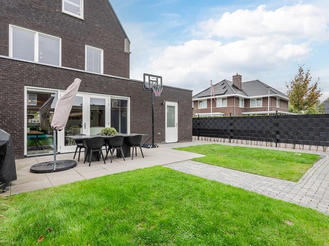 Edelhert 1, Hoogeveen