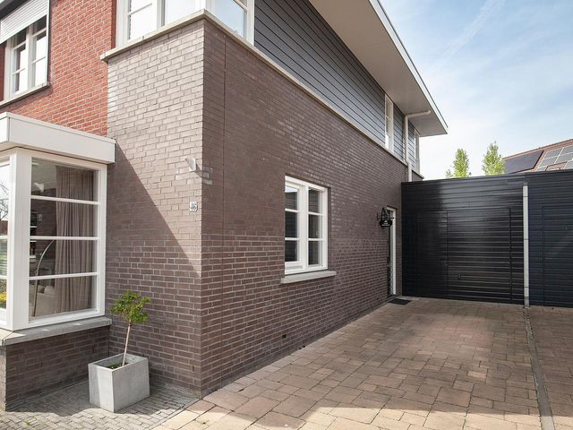 Windsingel 46, Tholen