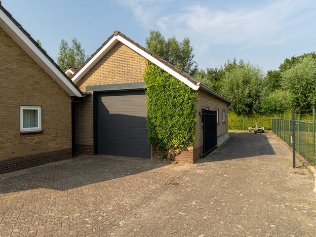 Wellseindsedijk 30, Well