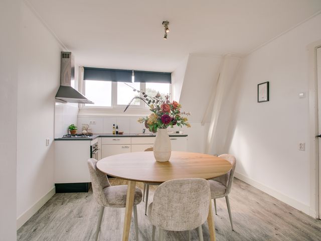 Hoge Rijndijk 176B, Leiden