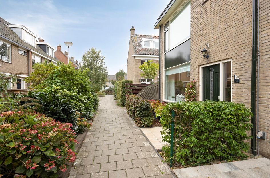 Bernhardstraat 10