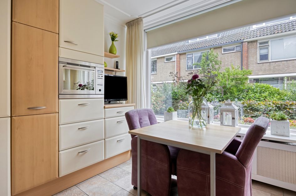 Bernhardstraat 10