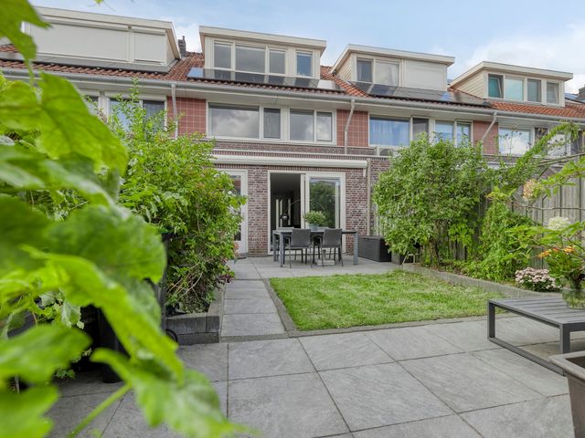 Leliekeverstraat 30, Den Haag