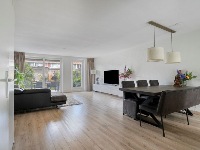 Leliekeverstraat 30, Den Haag