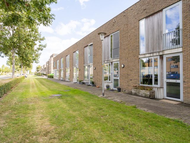 Oostmeerlaan 137, Berkel en Rodenrijs