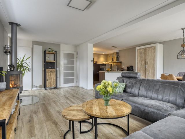 Schoorlaan 28, Heerhugowaard