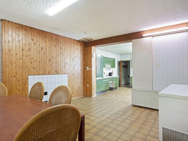 Dorpstraat 57, Buchten