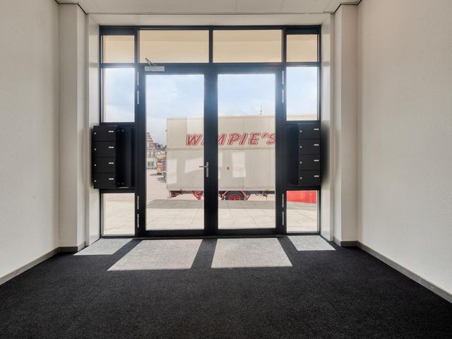 Kadeplein 16, Roosendaal