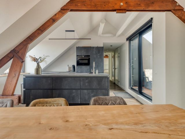 Kadeplein 16, Roosendaal