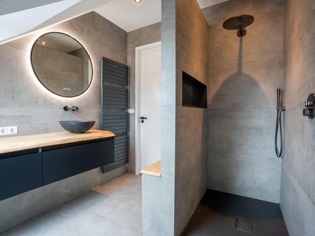 Kadeplein 16, Roosendaal