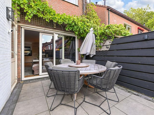 Lelievaart 42, Zoetermeer