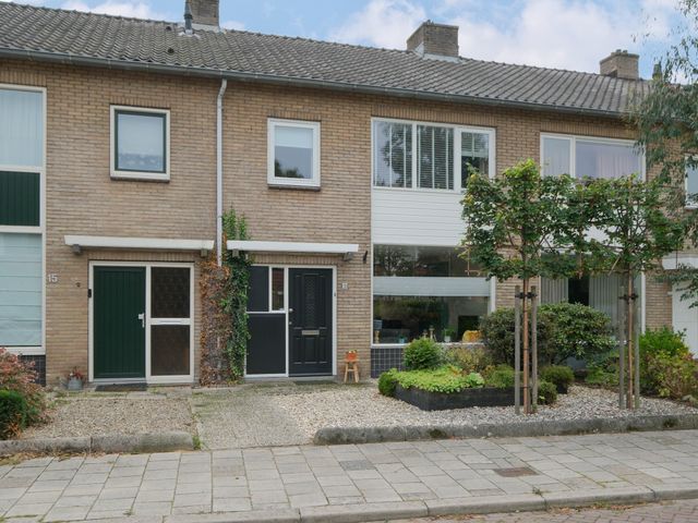 Mr. G.J. Ter Kuilelaan 13, Almelo
