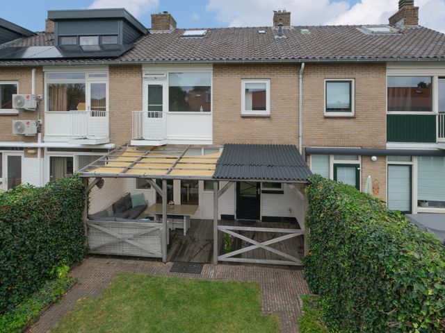 Mr. G.J. Ter Kuilelaan 13, Almelo