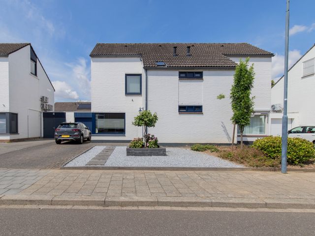 Rolandsweg 8, Sittard