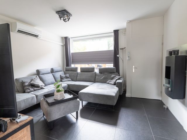 Kamperfoelie 10, Hellevoetsluis