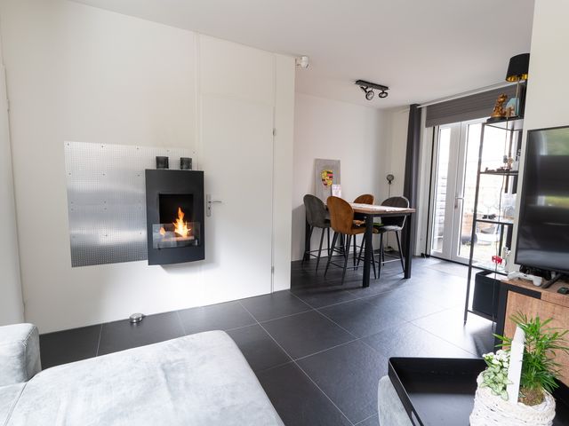 Kamperfoelie 10, Hellevoetsluis