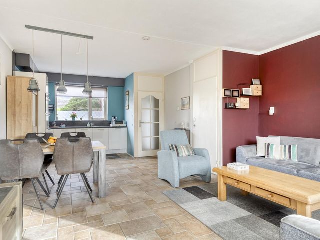 Prunusstraat 24, 'S-Gravenpolder
