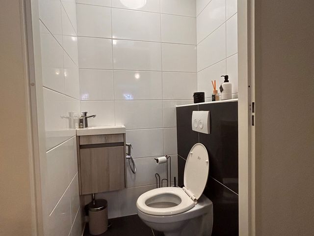 Athenesingel 41, Den Haag