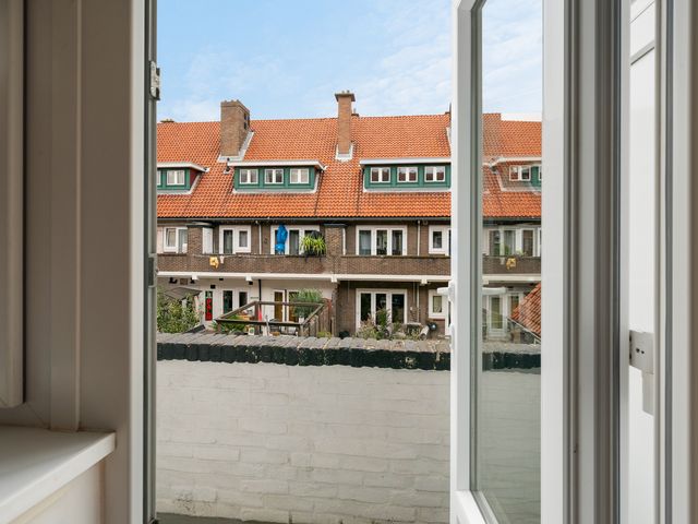 Celsiusstraat 9, Den Haag