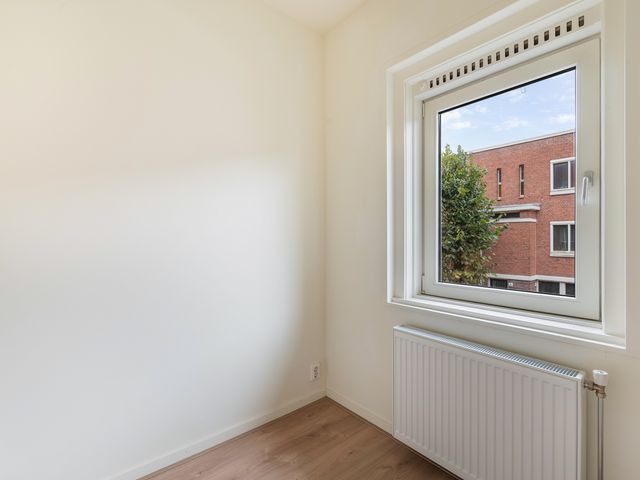 Celsiusstraat 9, Den Haag