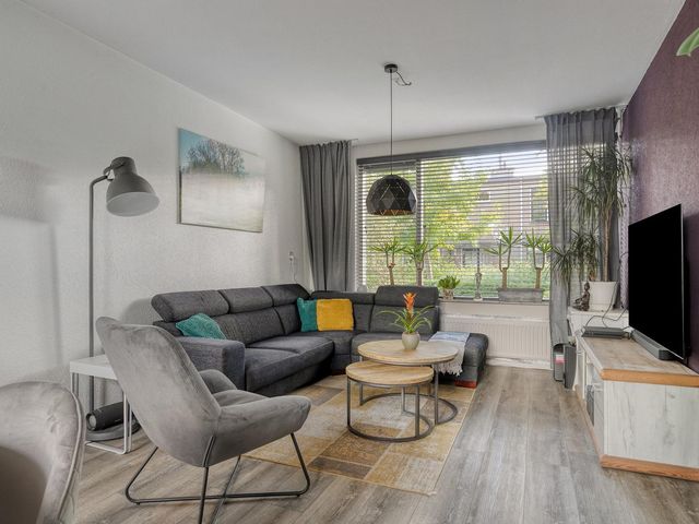 Irisstraat 18, Zuid-Beijerland