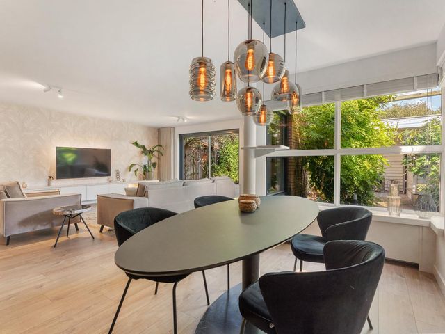 Februaristraat 132, Almere