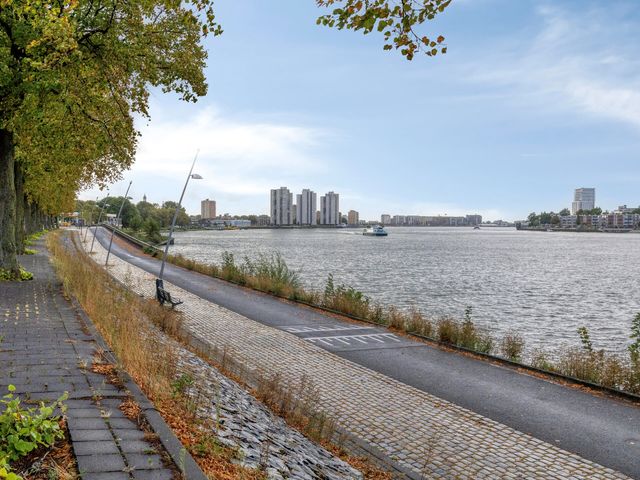 Oostmaaslaan 195E, Rotterdam