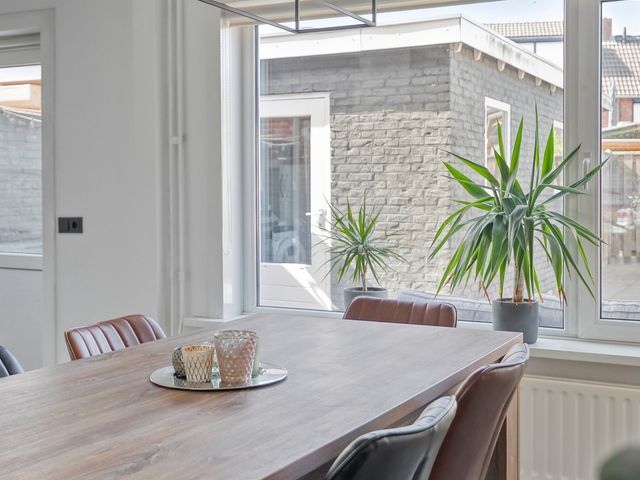 Johannes Vermeerstraat 27, Terneuzen