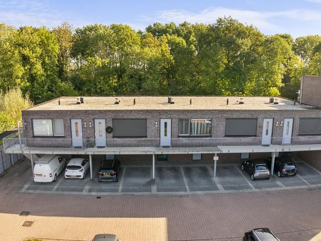 Corso 26, Huissen