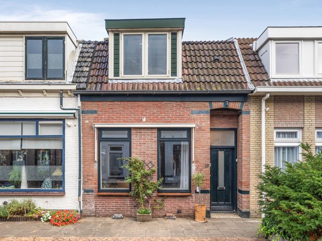 Emmastraat 19, Den Helder