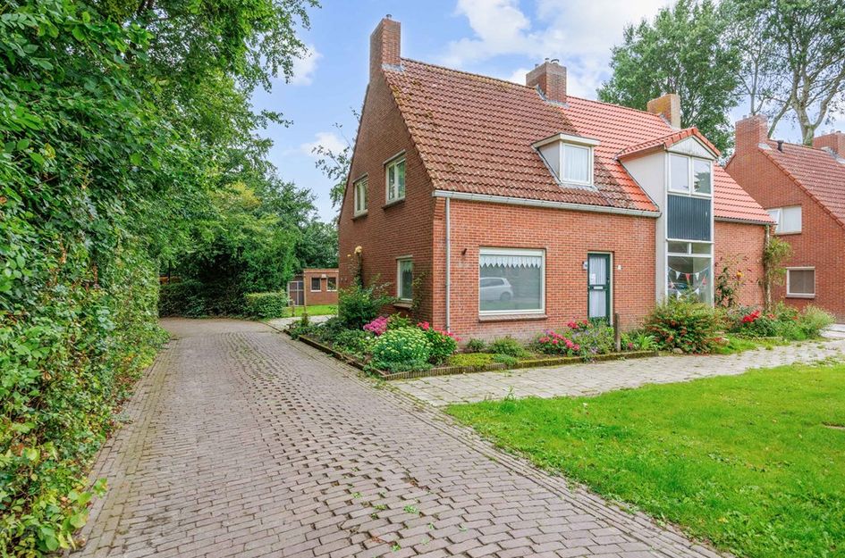Valgeweg 18