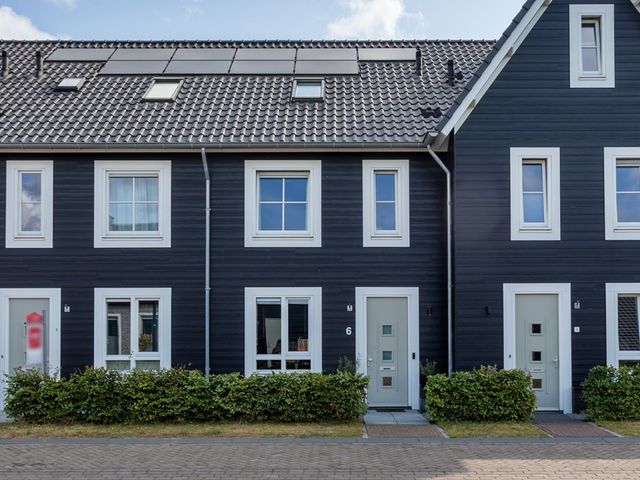 Aardbei 6, Vlijmen