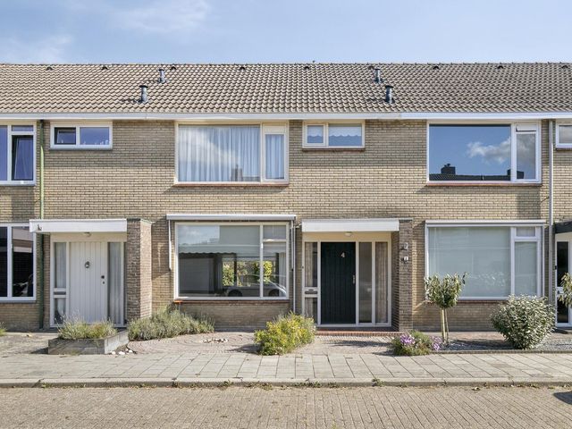 Juliana van Stolberglaan 4, Goes