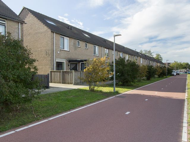 Chopinpad 30, Almere
