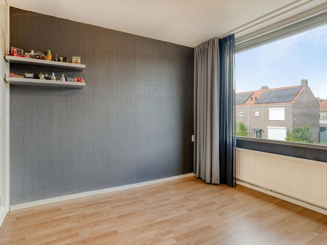 Karel de Stoutestraat 30, Oss