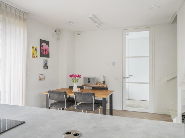 Sablikapad 8, Rotterdam