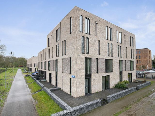 Sablikapad 8, Rotterdam