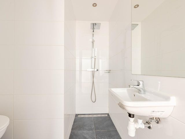 Buizerdstraat 13B, Rotterdam