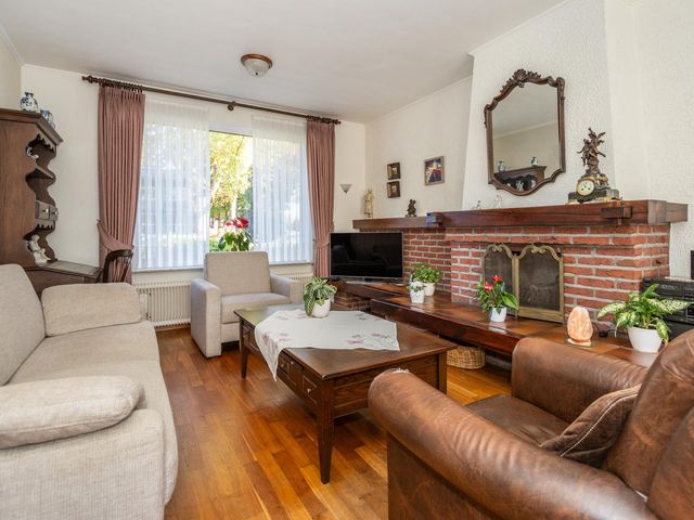 Mariënhagelaan 1, Weert