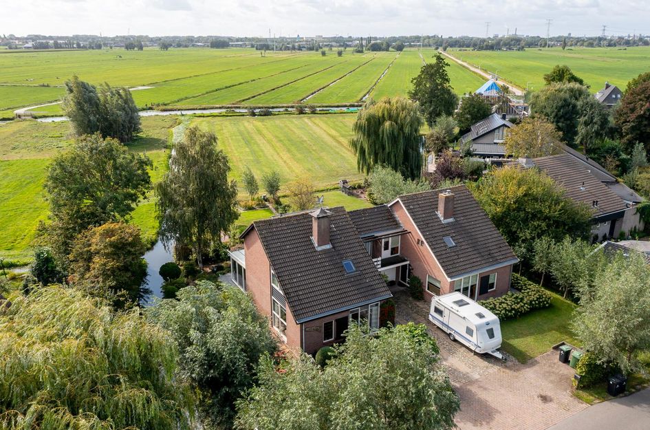 Oosteinde 48