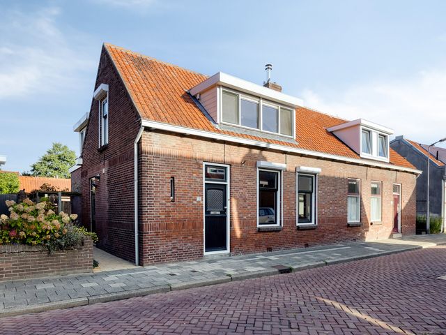 Emmastraat 59, Oude-Tonge