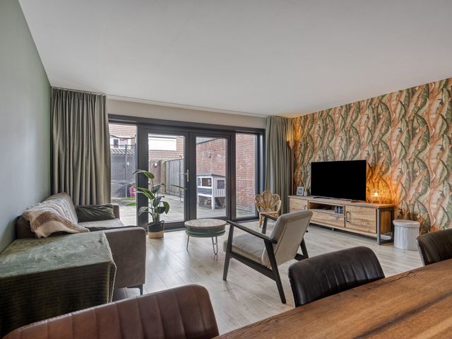 Lijster 19, Sommelsdijk