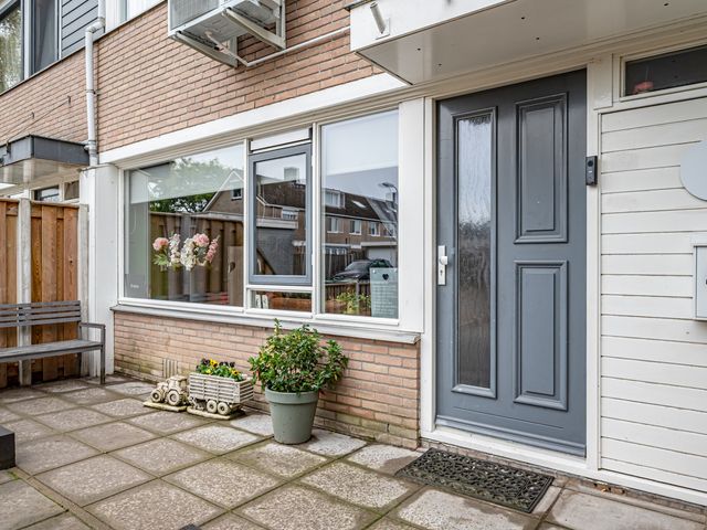 Lekstraat 48, Emmeloord