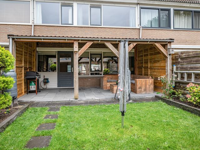Lekstraat 48, Emmeloord