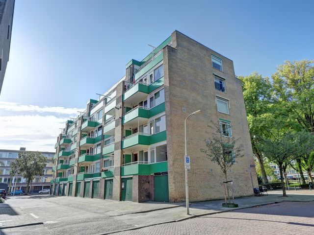 Castricumplein 23, Den Haag