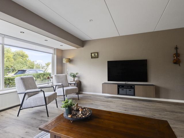 Boterzwin 2322, Julianadorp