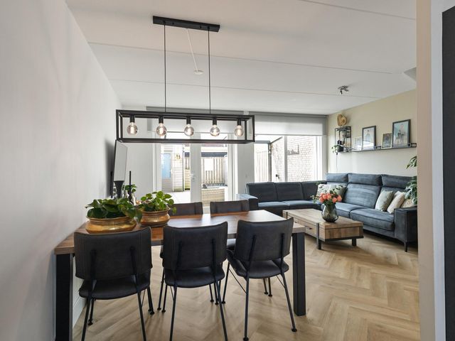 Koningin Máximalaan 18, Julianadorp