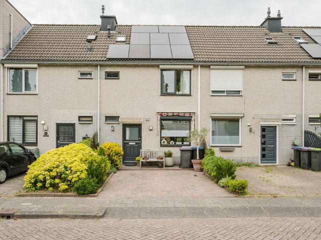 Amazonestraat 51, Spijkenisse