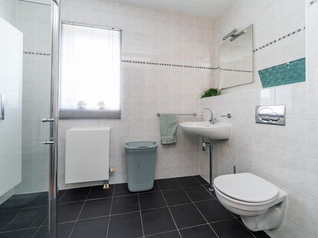 Zalm 7, Hendrik-Ido-Ambacht